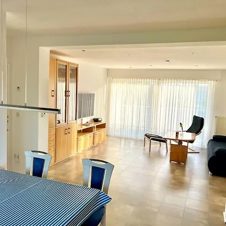 Airhome16, In Messenaehe * Lank-Latum
