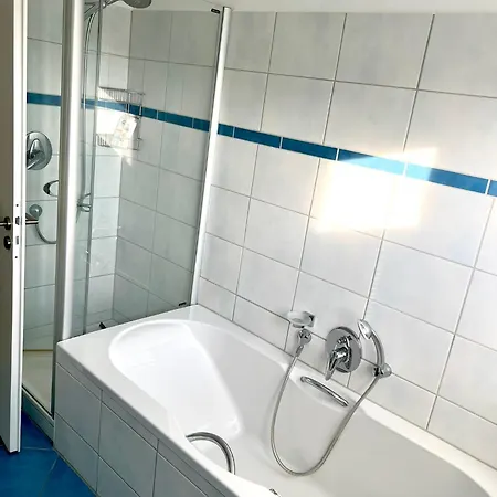 Airhome16, In Messenaehe