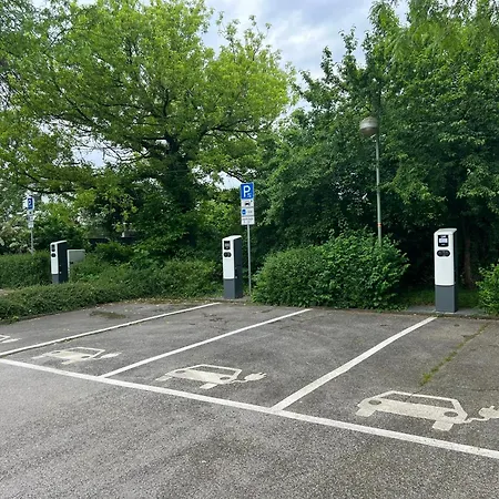 Apartamento Airhome16, In Messenaehe