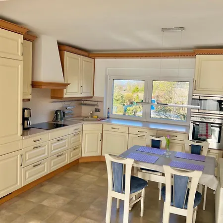 Airhome16, Komfort 65qm Mit Balkon Nahe Messe Duesseldorf Appartement Lank-Latum