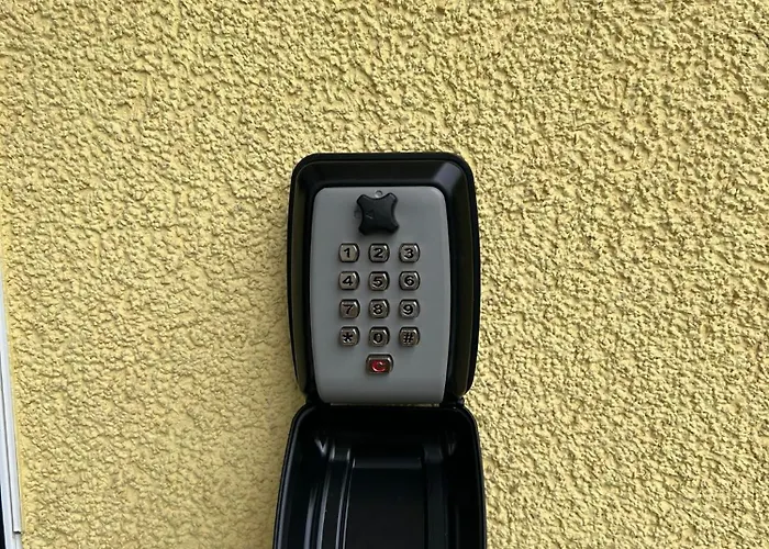 Apartamento Airhome16, In Messenaehe *